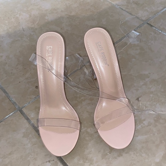 Clear strap Heels - Picture 2 of 2